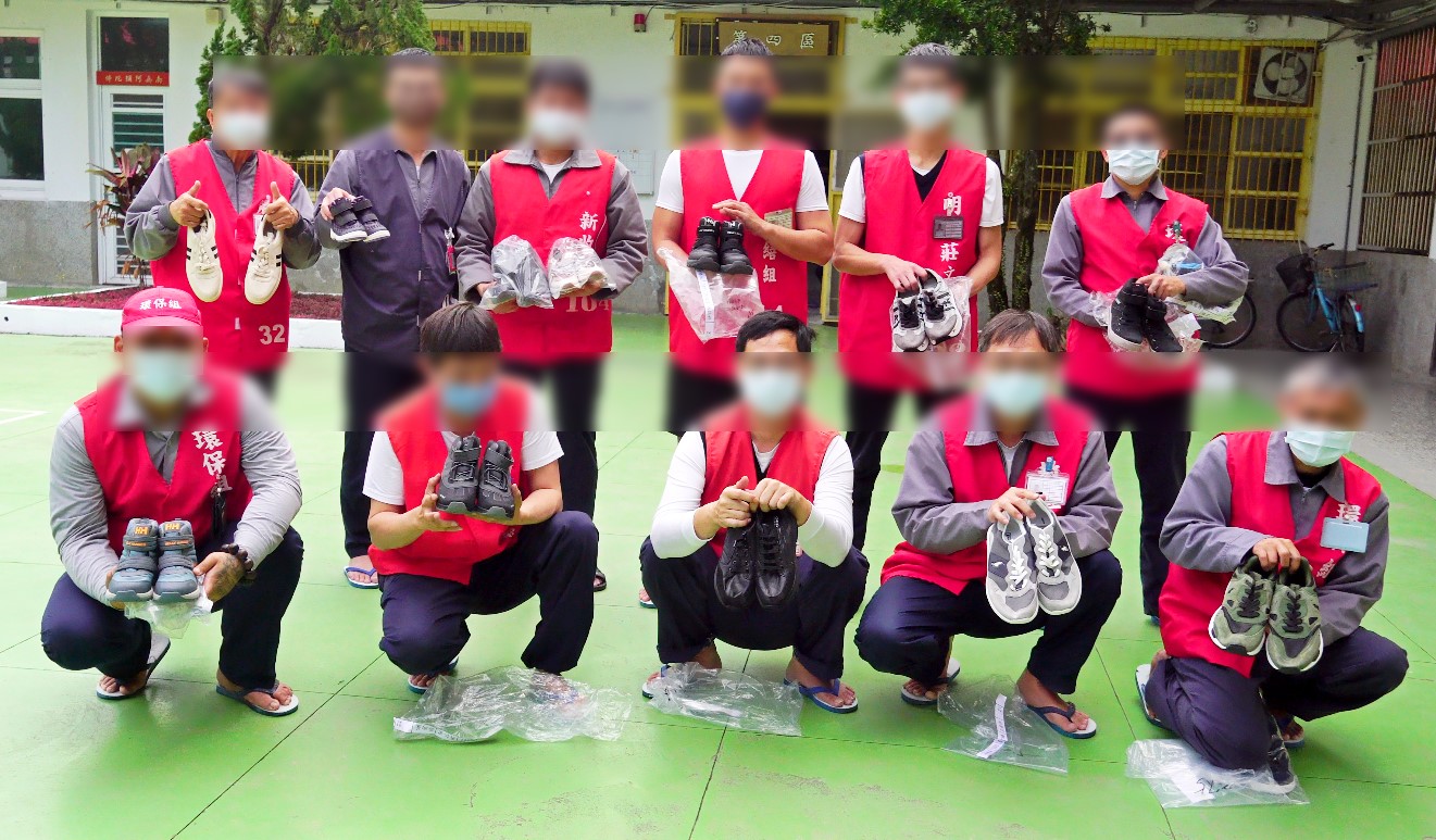 轉贈禮物大合照